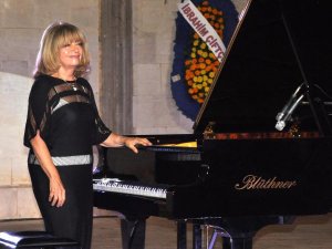 Datça'da İdil Biret rüzgarı