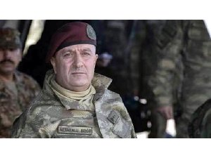 O komutan milli krosçu çıktı