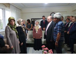 Vali'den şehit evine ziyaret