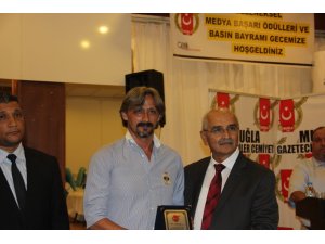 Gazetemize Üç Ödül