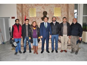 Marmarisli Gazeteciler Polis'e taziyede