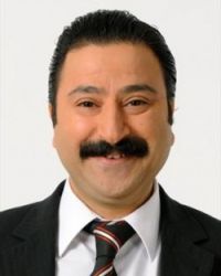 YÖNETMEN METİN YILDIRIM’I AYAKTA ALKIŞLADI