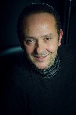 HAKAN SALLİ FİLMDE AVUKATI BAŞARIYLA CANLANDIRDI