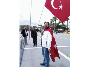 TEK KİŞİLİK PROTESTO