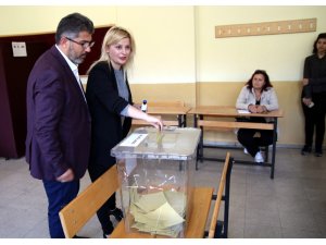 Öztürk:"Milletimizin önünü açılacağı bir gün yaşıyoruz. Tarih bugünü yazacak."