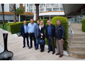 ÖNCE TANIYACAKLAR, SONRA TANITACAKLAR