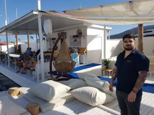 HUZURA DAVET EDİYORLAR