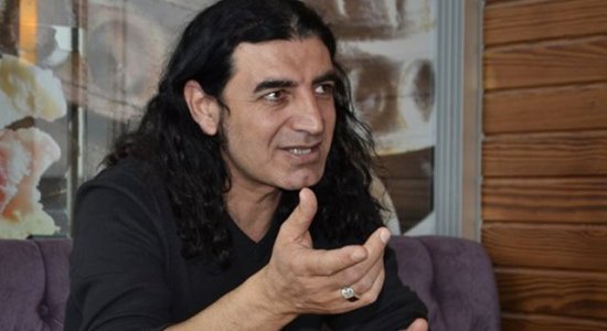 Murat Kekilli Sınırları aşan şarkısı “Bu Akşam Ölürüm Beni Kimse Tutamaz”
