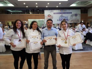 Yine Altın Madalya İle Döndüler