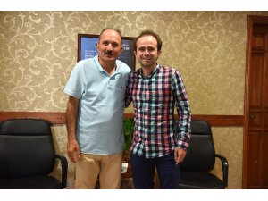 Fethiyeli blogger Başkan Saatcı'yı ziyaret etti