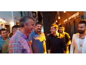 AK PARTİDEN BAYRAM MESAİSİ