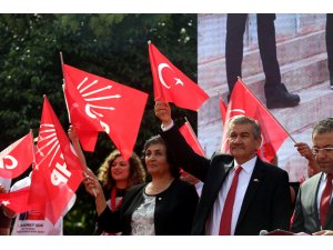 Haşmet Işık’tan Miting Gibi Adaylık Açıklaması…