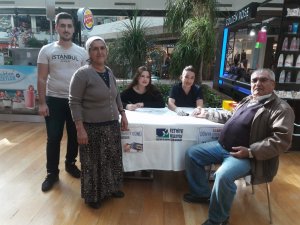 Vatandaşlara ücretsiz şeker ölçümü yapıldı.