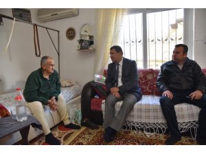 BAŞKAN TOKAT HASTA VE YAŞLILARI ZİYARET ETTİ