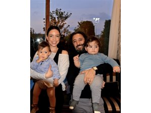 İKİZLER KRAL DAİRESİNDE!