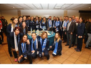 YALIKAVAK SPOR’A İKİ KUPA BİRDEN