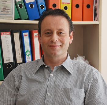 Nokta kadar çıkar için virgül gibi eğilmem