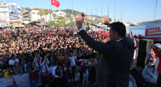 MARMARİS’TE MEHMET KOCADON SEVGİSİ