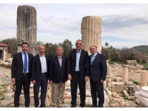 Bakan Ersoy, "Stratonikeia, ikinci bir Efes bölgesi olabilir"