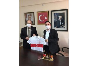 Muğla Gençlik ve Spor İl Müdürü Ömer İlman'dan Gökmen'e hayırlı olsun ziyareti