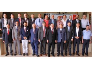 "Medya ve çalışanları zor durumda"