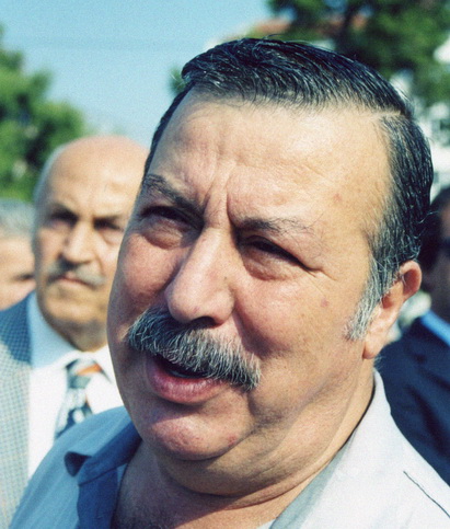 Bir yıldız daha kaydı