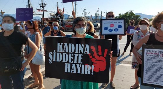 Marmaris Kadınları Haykırdı: Pınar Gültekin Son Kurban Olsun