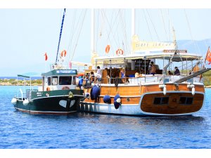 Bayram Tatilinde Teknelerden 109 bin 230 Kilo Katı Atık Toplandı