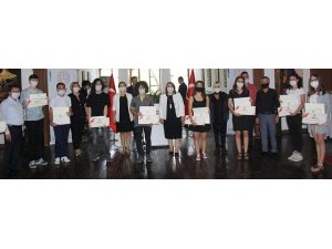 MUĞLA’NIN YKS YILDIZLARI ÖDÜLLERİNİ ALDILAR