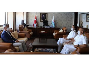 KOMUTANLARDAN BAŞKAN OKTAY'A ZİYARET