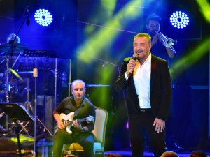 CENK EREN GÜNAY'I MEST ETTİ...