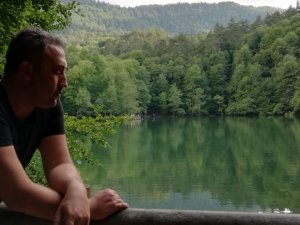 Yazar Fatih Şeker ‘Bir Aşk Devrimi’ adlı kitabını anlatıyor