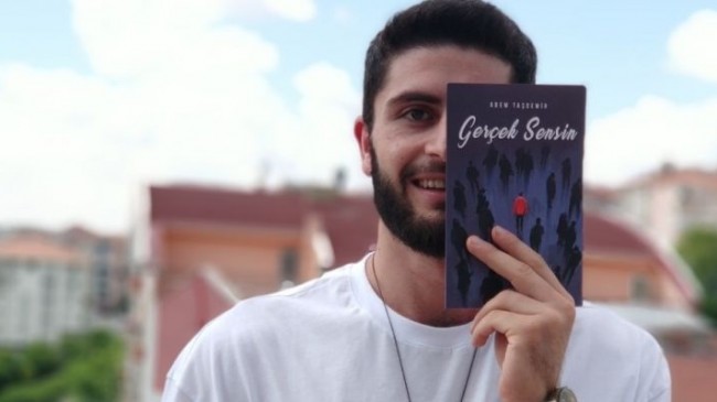 “Gerçek Sensin” okuyuculara mutluluğun formülünü vadediyor.