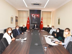 Hizmet Vakfı’nın Çalışmaları Değerlendirildi