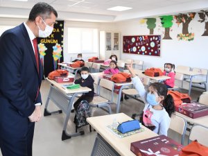 MİLLÎ EĞİTİM BAKANLIĞI VE SABANCI VAKFI KÖY OKULLARINDA GÖREV YAPAN 7 BİN ÖĞRETMENİN YOLUNU AYDINLATTI