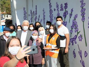 Muğla olarak turizmden daha fazla geliri tarımdan alabiliriz