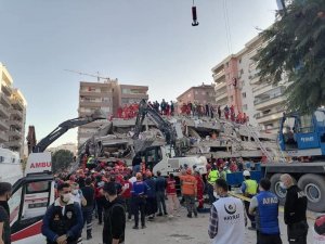 Marmaris’ten İzmir’e Yardım Eli