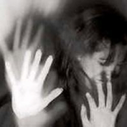 Nevşehirde karısı 38 yaşındaki G.G.yi yatak odasında sevgilisi 36 yaşındaki İ.Ö. ile birlikte bulan 43 yaşındaki A.G., dehşet saçtı