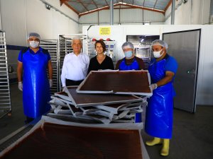 Kurutma Tesisi Üreticiye Destek Sağlamaya Devam Ediyor