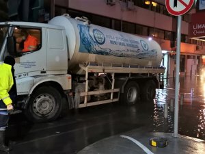 Muğla Büyükşehir İzmir’in Yanında