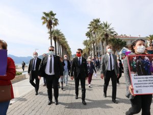 Marmaris’te Kadınlar Meydanlardaydı