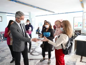 Mehmet Oktay Kadınlar Günü’nü Kutladı