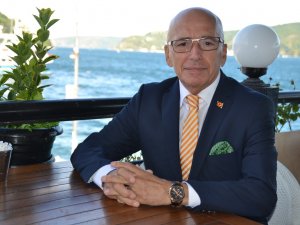 Şanlı Bayrağımız ' İstiklal Marşımızla ' Birlikte  Dünya Durdukça Gönderde Dalgalanacaktır