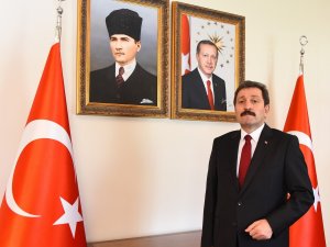 Vali  Tavlı 18 Mart Şehitleri Anma Günü ve Çanakkale Zaferi'nin 106. Yıldönümü Mesajı yayımladı