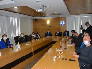 Muğla Büyükşehir’den Fethiye’de STK Temsilcilerine Bilgilendirme