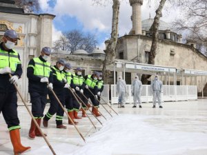 Eyüpsultan Camii, Ramazan öncesi gül suyuyla yıkandı