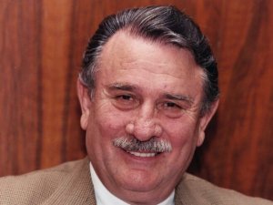 Yıldırım Akbulut hayatını kaybetti