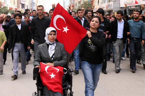 Halk tepki gösterdi