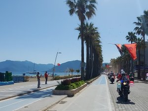 Marmaris Emniyet Müdürlüğü 23 Nisan'ı kortejle kutladı