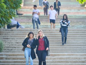 TÜBİTAK Öğrenci Projelerinde Üniversitemizden “Rekor” Başarı